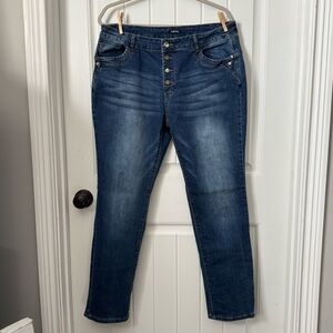 Flaming Als Women's Blue Jeans with cute button details! Waist 36 in